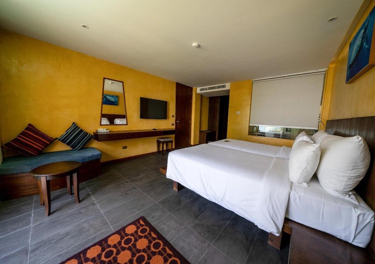 Coriacea Beachfront Boutique Phuket Resort - Sha Plus Mai Khao Exterior foto